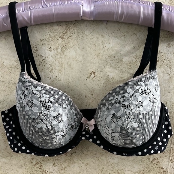 Victoria’s Secret Body by Demi buste Double bra size 32C ❤️ - Picture 1 of 8